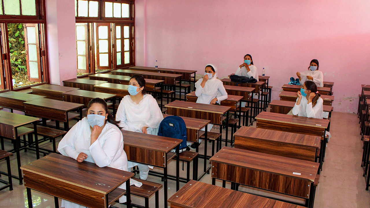 आपने भी देखी CBSE की वायरल डेटशीट, सोशल मीडिया पर फेक मैसेज के बाद सावधान रहने की हिदायत