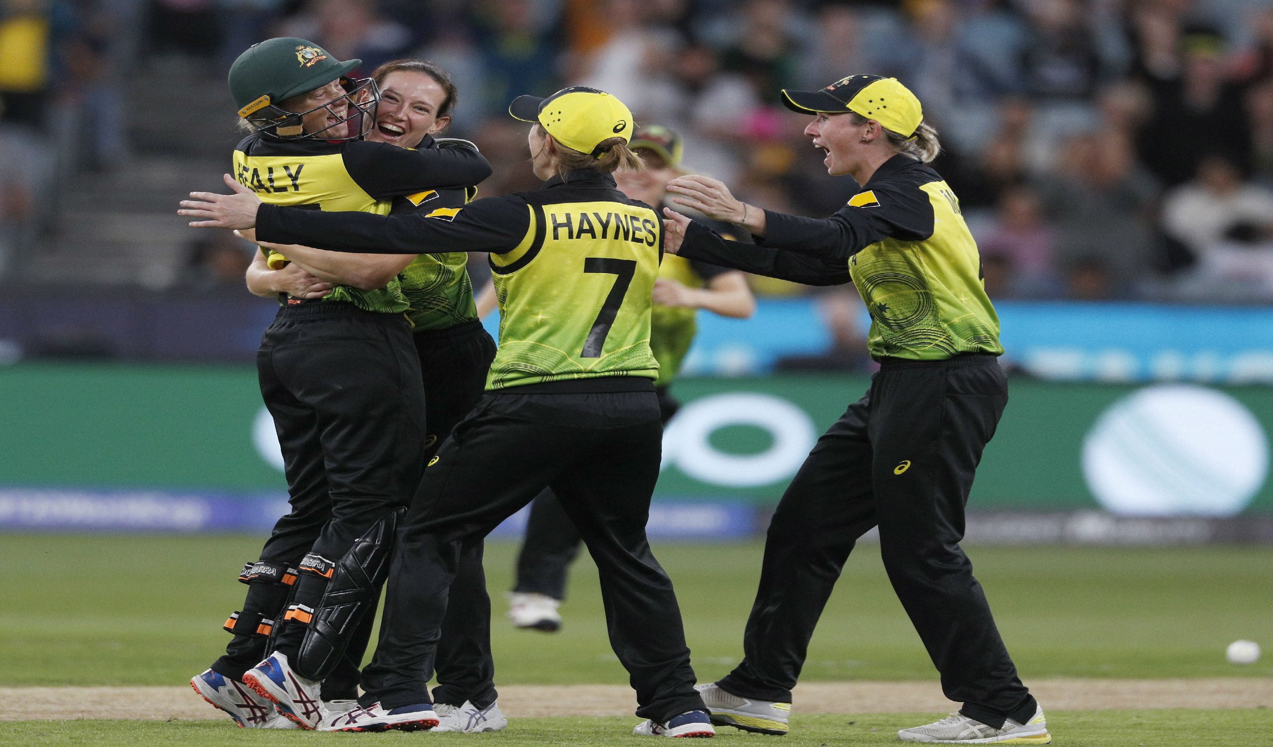 ऑस्ट्रेलिया से पार नहीं पा सका भारत, T20 World Cup जीतने का सपना टूटा