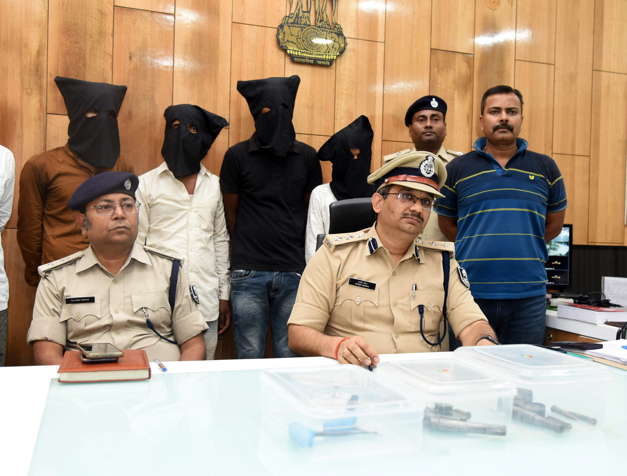 बिहार के कुख्यात नेहाल समेत डकैत गिरोह के चार अपराधी गिरफ्तार, पटना में उखाड़े थे 9 एटीएम