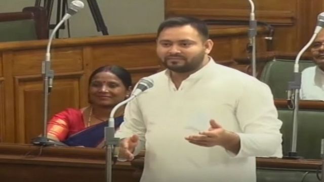 मनरेगा के आंकड़ों पर तेजस्वी-श्रवण कुमार में तीखी बहस, गुस्साये तेजस्वी सदन से उठकर चले गये, कही ये बात