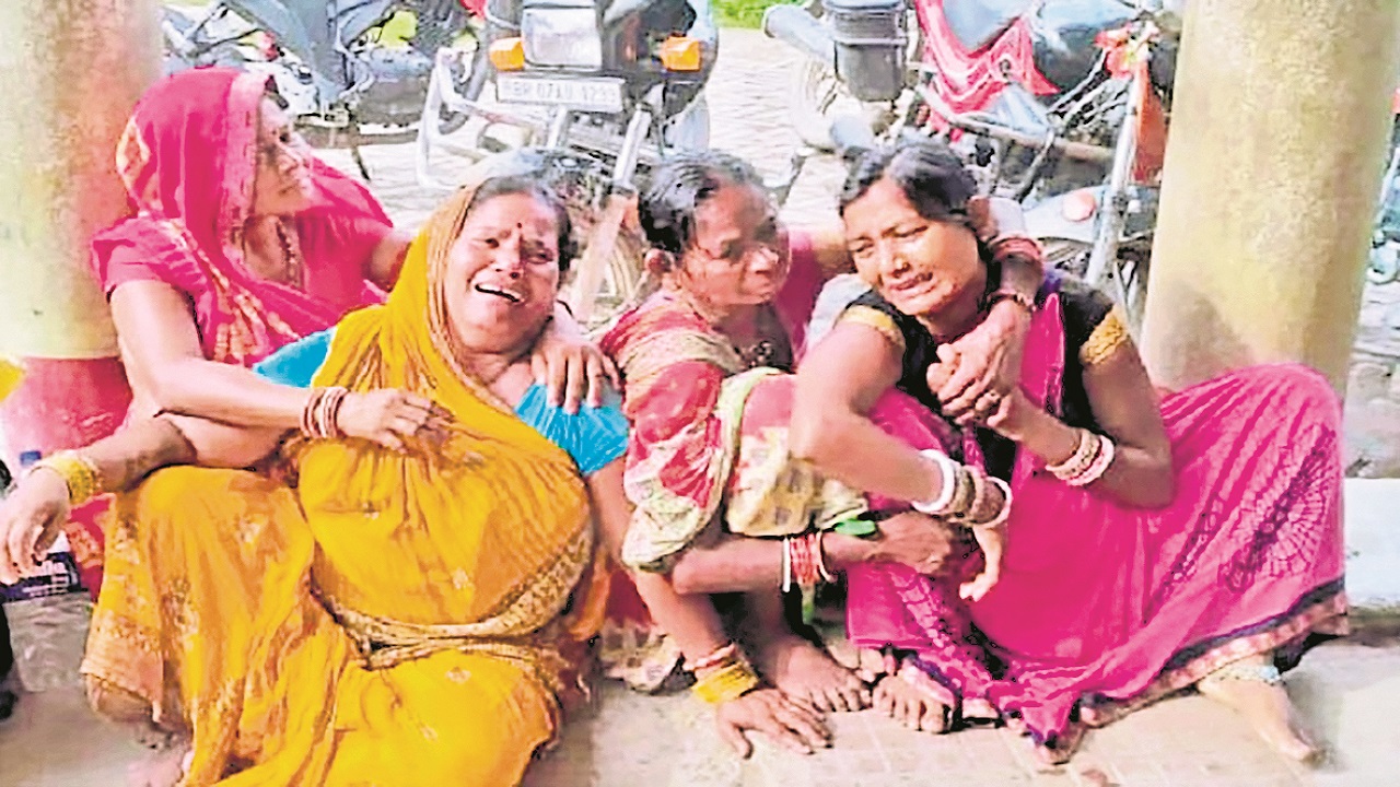 DMCH के शिशु विभाग में बच्चों की मौत के बाद परिजनों ने किया हंगामा और तोड़फोड़, जाने पूरा मामला