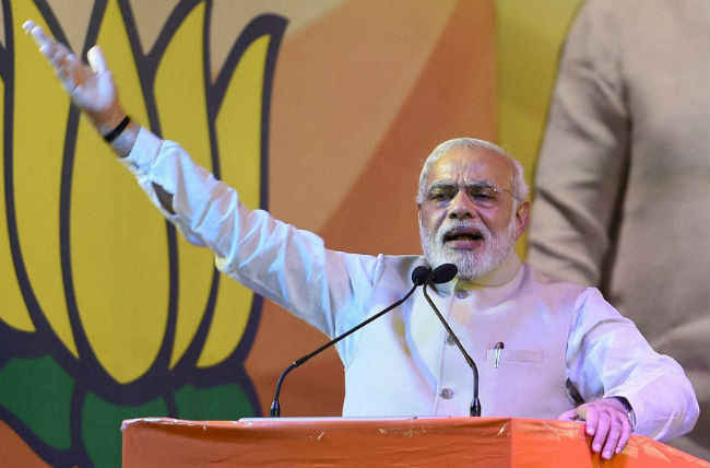 प्रधानमंत्री मोतिहारी पहुंचे, चुनावी रैली को कर रहे हैं संबोधित