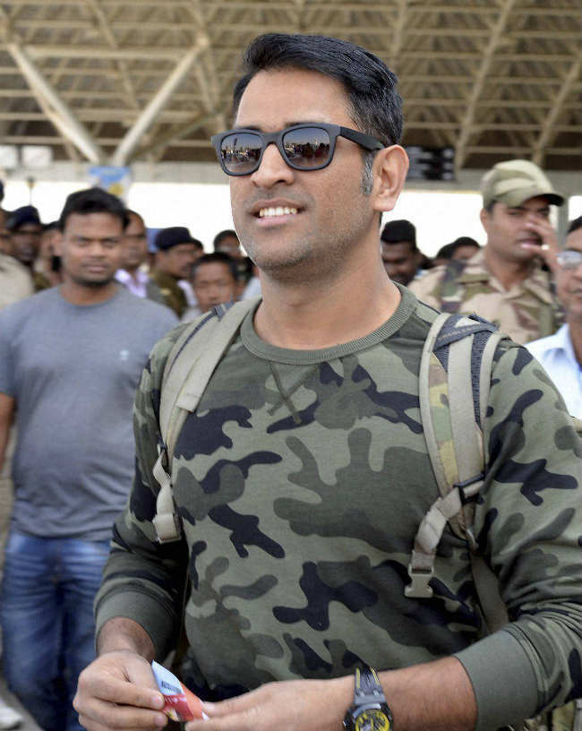 सिडनी टेस्ट से पहले भारत लौटेंगे महेंद्र सिंह धौनी!