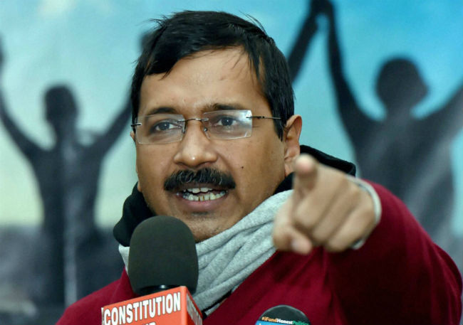 राकेश पारीख ने केजरीवाल से पूछा- ”आप” से भिन्न राय रखने वाले को गद्दार कहा जायेगा?