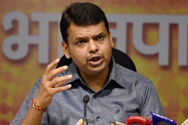 किसानों की आत्महत्या रोकना सरकार के लिए सबसे बडी चुनौती : फडणवीस