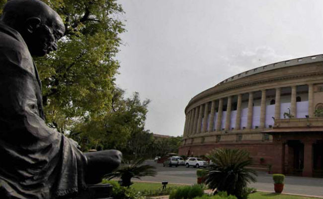 मोगा बस कांड को लेकर सदन में जोरदार हंगामा, कांग्रेस ने कहा- सुखबीर सिंह बादल पर भी हो कार्रवाई