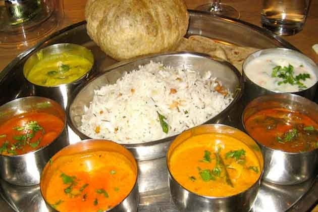 सिर्फ एसी रेस्टोरेन्ट्स में बिल के 40 प्रतिशत पर लगेगा सर्विस टैक्स