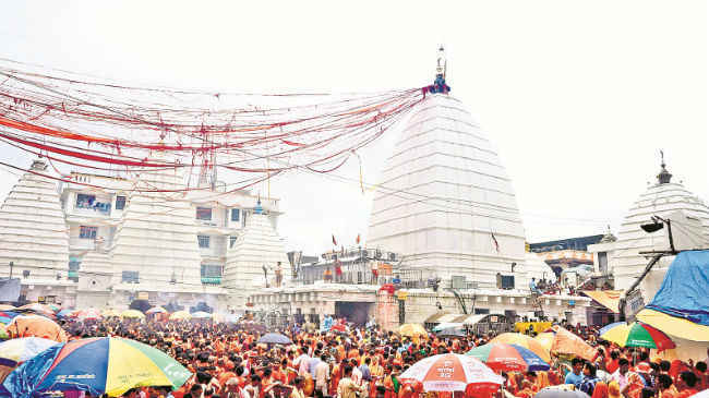 सावन की पहली सोमवारी आज, शिवालयों में उमड़े भक्त