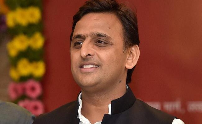 सर्जिकल स्ट्राइक नहीं बल्कि विकास कार्यों से जीते जाते हैं चुनाव : अखिलेश