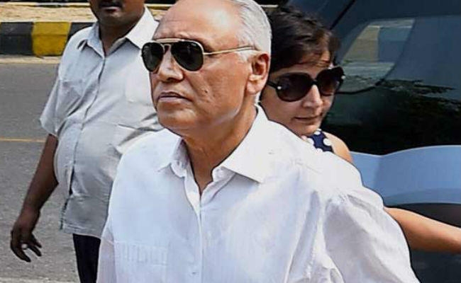 अगस्तावेस्टलैंड मामला : CBI की बड़ी कार्रवाई, पूर्व वायुसेनाध्यक्ष एस पी त्यागी गिरफ्तार