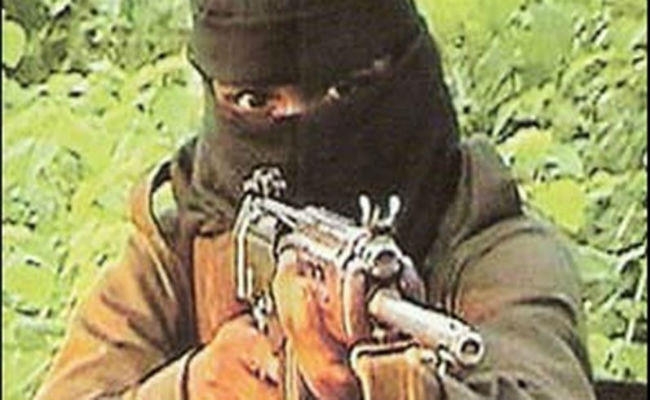 बिहार : दो नक्सली गिरफ्तार, नक्सल प्रभावित मनकोठिया में किसान की हत्या