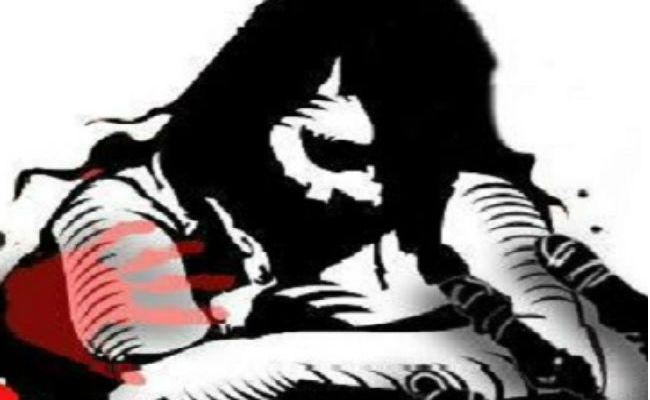 लोन दिलाने के बहाने बैंक मैनेजर ने किया युवती से दुष्कर्म, मामला दर्ज