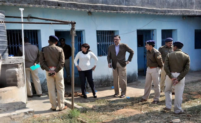 बूटी छात्रा हत्या कांड : पिता ने की सीबीआइ जांच की मांग, सीएम ने कहा- वारदात में सफेदपोश का हाथ