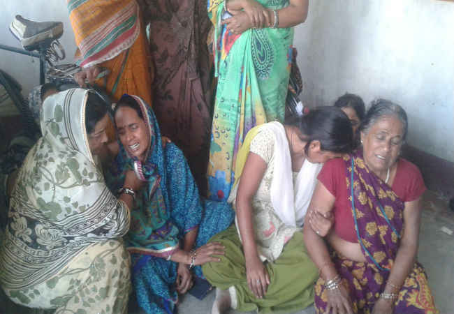 बिहार : दहेज के लिए विवाहिता सहित दो मासूम की हत्या कर शव को जलाया, सास गिरफ्तार