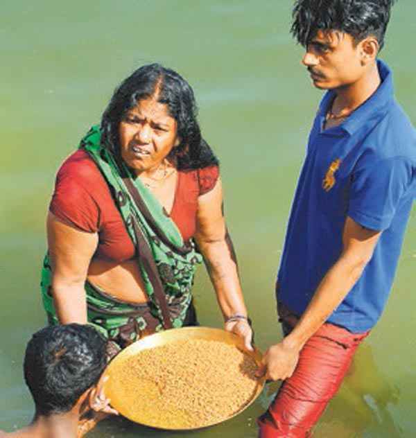 चैती छठ महापर्व: नहाय-खाय संपन्न, खरना आज, कल सूर्य को पहला अर्घ्य