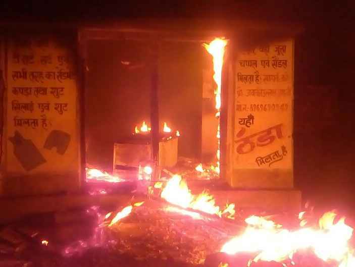 झारखंड : रामनवनमी जुलूस के दौरान हजारीबाग-बोकारो में हिंसक झड़प, पत्रकार सहित कई जख्मी