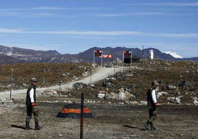 चीन की सीमा से लगे भारतीय गांवों में आया संदिग्ध फोन, पूछा – सेना की आवाजाही का समय
