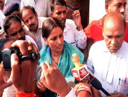 गय��� रोडरेज कांड : सरेंडर के बाद 14 दिन के लिए जेल भेजी गईं मनोरमा देवी