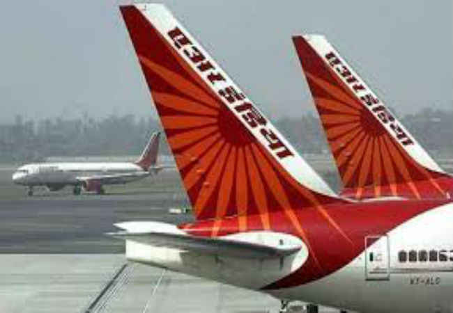 एयर इंडिया में बंपर वैकेंसी, 500 नये पायलट व 1500 केबिन क्रू की होगी नियुक्ति