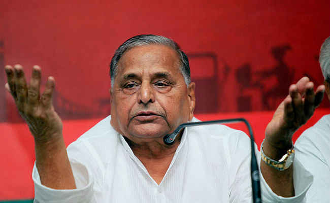 मैं नहीं जानता मंत्री बर्खास्त हुए हैं, लेकिन भ्रष्टाचार बर्दाश्त नहीं किया जायेगा : मुलायम