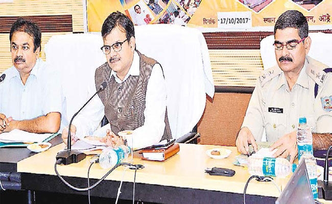 मुख्यमंत्री के आदेश पर कार्रवाई में विलंब पर सचिव नाराज, कहा : क्या लड़की मर जायेगी, तब पैसे देंगे !