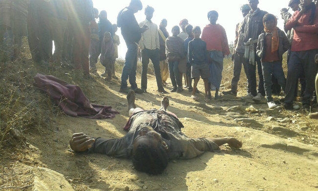 चतरा में माओवादियों ने दो ग्रामीणों की हत्या की