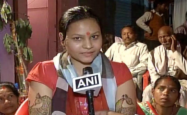 UP election : एक दुल्हन ने कहा, मैं ससुराल नहीं जाऊंगी, पहले करूंगी मतदान