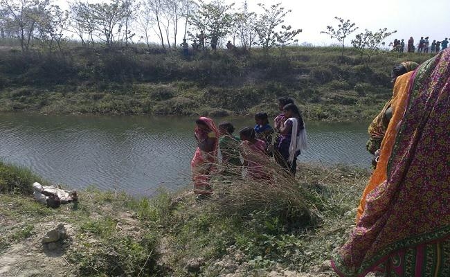 बिहार : दरभंगा में अज्ञात शव बरामद, इलाके में दहशत