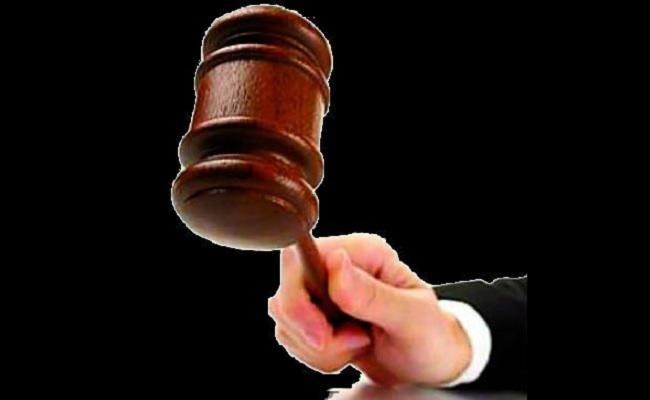 लेन-देन शुल्क के मामले में वित्त मंत्रालय और बैंकों को न्यायालय का नोटिस