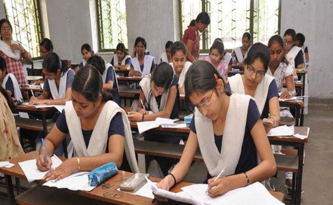 बिहार इंटर रिजल्ट 2017 के आईने में बदलती शिक्षा व्यवस्था और उठ रहे सवालों पर एक विशेष नजर