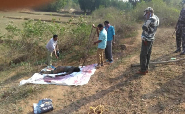 गुमला : कामडारा में मेठ समेत दो लोगों की हत्या