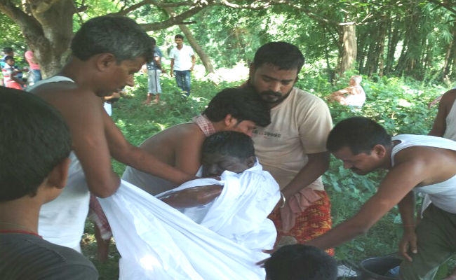 जलाभिषेक के लिए जल लेने के दौरान डूबने से युवक की मौत
