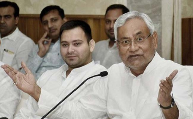 नीतीश-तेजस्वी की मुलाकात एक, बातें अनेक, जानें… इस्तीफे पर कहां अटकी बात