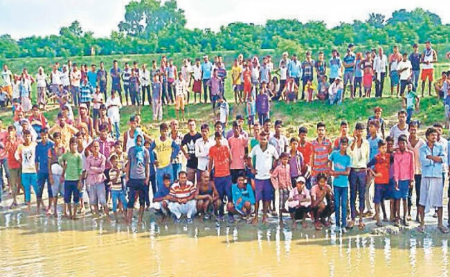 जलाभिषेक करने गये चार कांवरियों की मौत