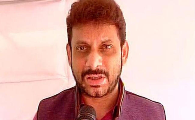 ”कोई मेरे सिर पर रिवॉल्वर भी रख दे, तो भी नहीं बाेलूंगा वंदे मातरम्”