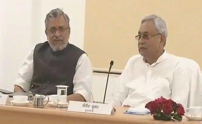 नीतीश ने पदाधिकारियों से विकास के कार्यों में और गति लाने का दिया निर्देश