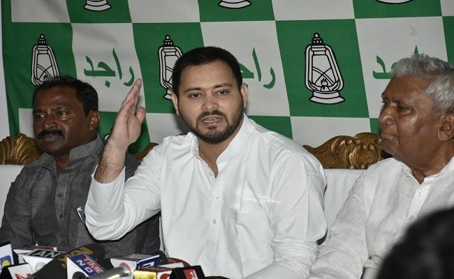 तेजस्वी ने शिक्षा व्यवस्था में गिरावट के लिए नीतीश को बताया जिम्मेवार, RJD पर बरसा JDU