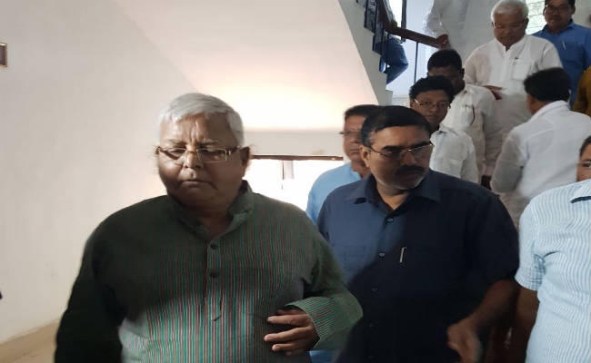 नीतीश के शासन का महाघोटाला है ‘सृजन घोटाला’, सीबीआइ जांच हो : लालू प्रसाद