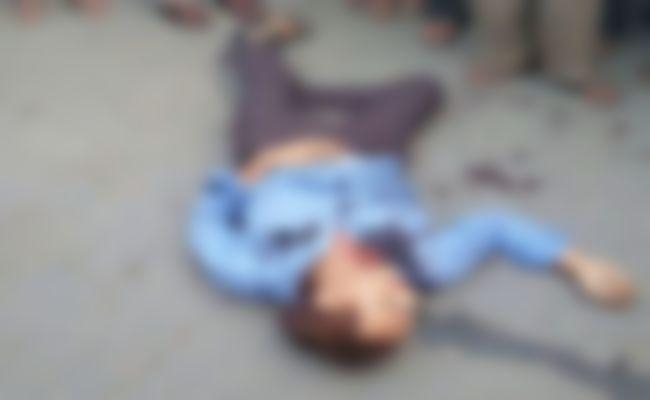 VIDEO : मुजफ्फरपुर में अहले सुबह कोर्ट के पेशकार की गोली मारकर हत्या, शहर में तनाव