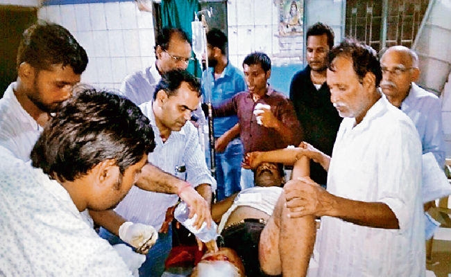 ट्रेन में सीट को लेकर हुई मामूली सी विवाद, मार दी गोली