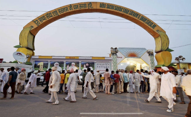#RamRahimVerdict: राम रहीम की सरकार से नूरां कुश्ती में जनता बन गयी है बंधक