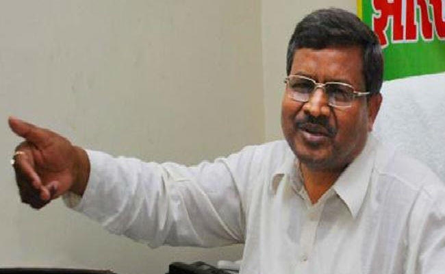 रांची : सरकार खुद ही बेच रही शराब फिर भी राजस्व नहीं : बाबूलाल