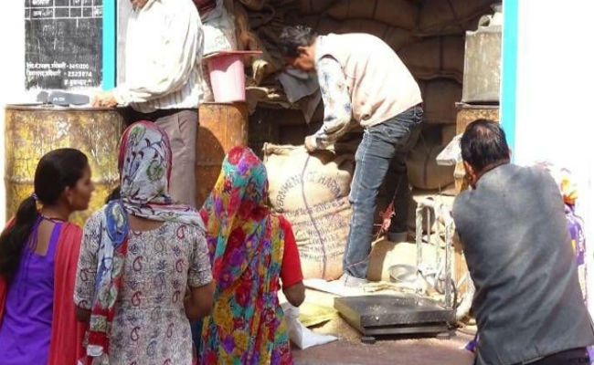 31 तक राशन कार्ड को आधार से करा लें लिंक, वरना राशन बंद