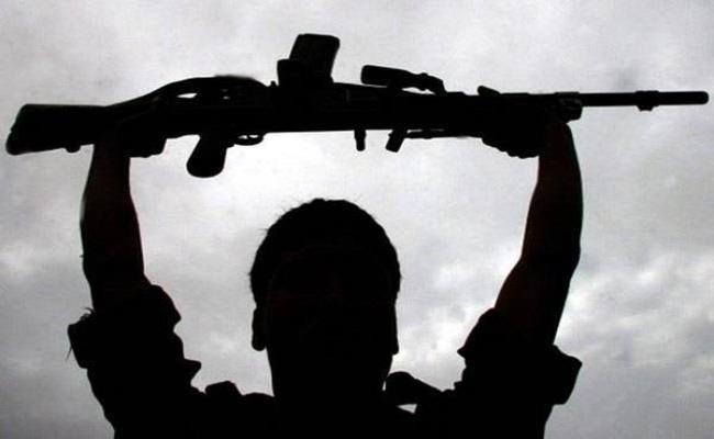 छत्तीसगढ़ में सरकार की पुनर्वास नीति से प्रभावित होकर दस नक्सलियों ने किया आत्मसमर्पण
