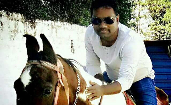 गुमला : 24 घंटे बाद मौत से हार गया राजस्व कर्मचारी सोनू, हुआ था दर्दनाक हादसा