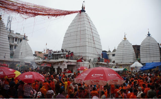 देवघर: शीघ्रदर्शनम का निबटा विवाद, अब श्रेय लेने की होड़
