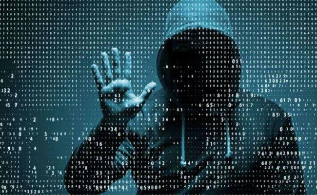 पटना : अंतरराष्ट्रीय साइबर गिरोह ने की थी अफसर की पत्नी से 80 लाख की ठगी