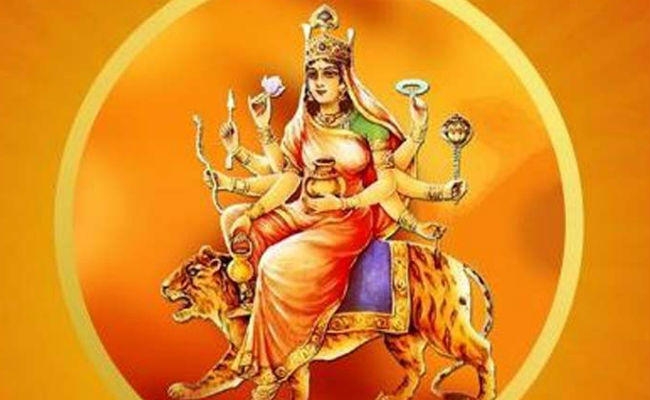शारदीय नवरात्र : चौथे दिन मां कूष्माण्डा की करें पूजा, पढ़ें ये मंत्र