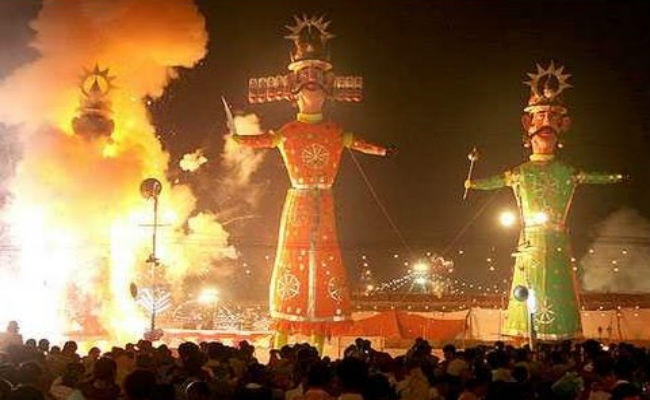 रांची में आज भव्य आतिशबाजी के साथ जलेगा 65 फीट लंबा रावण, पहली बार 1948 में हुआ था रावण दहन