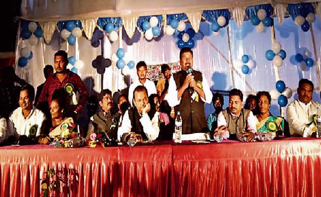 नामकुम : युवा नौकरी के लिए भटक रहे, सरकार आंकड़े गिना अपनी पीठ थपथपा रही है : बंधु तिर्की